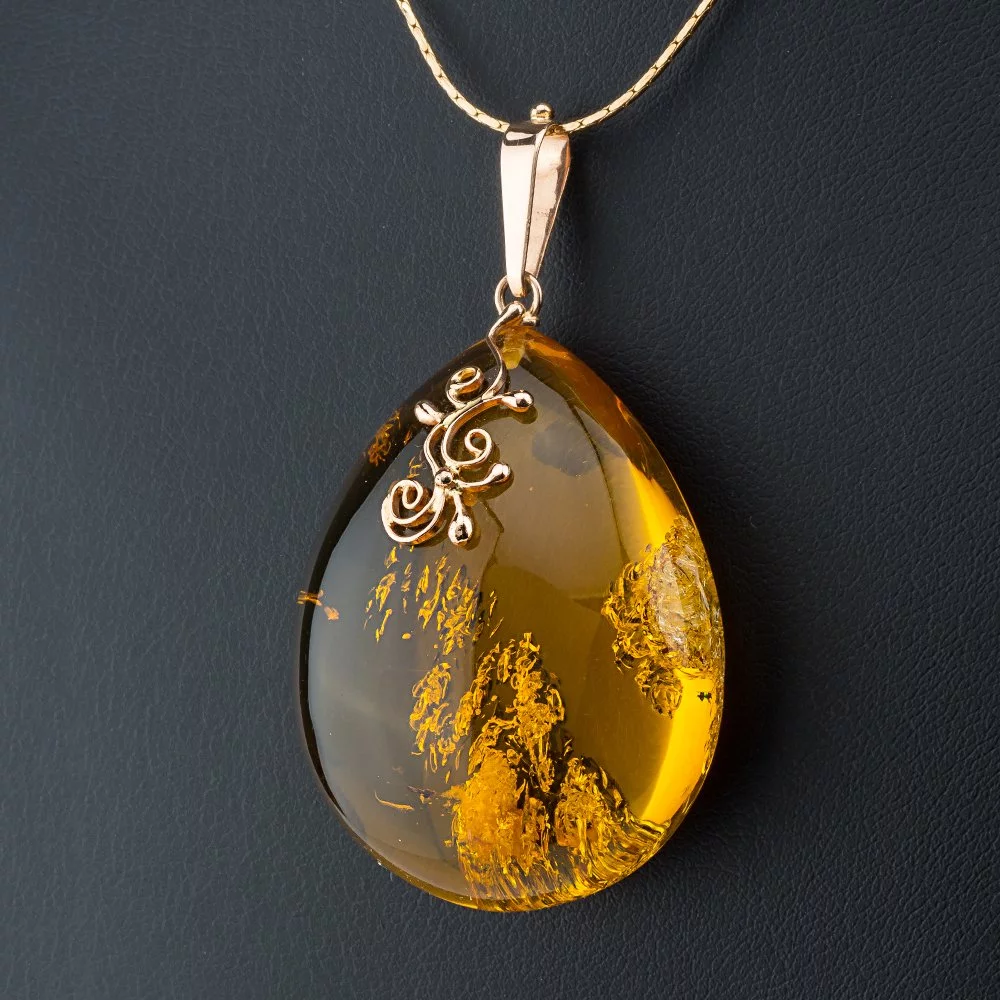 Кулоны из Янтаря